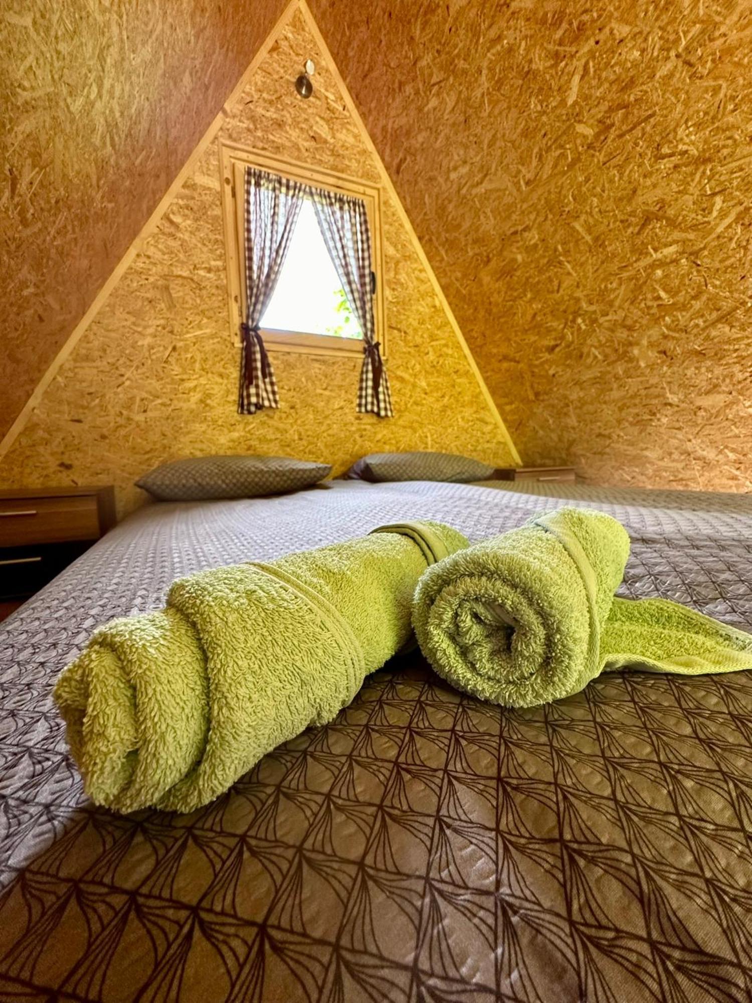 Hotel Glamping Krn Kobarid Exteriér fotografie
